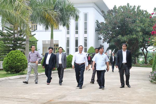 Đồng chí Phạm Văn Thủy chúc tết trung tâm giáo dục lao động tỉnh