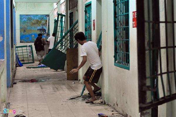 Suốt đêm lùng bắt 600 học viên cai nghiện trốn trại