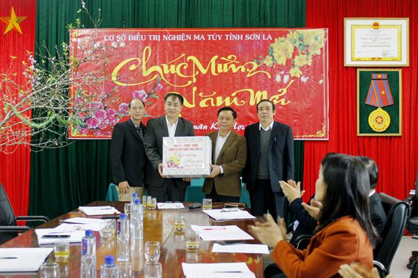 Đồng chí Phạm Văn Thủy, Phó chủ tịch UBND tỉnh Sơn La, Sở LĐTB&XH, UBND huyện Mộc Châu thăm làm việc và chúc Tết Cơ sở Điều trị nghiện ma túy tỉnh