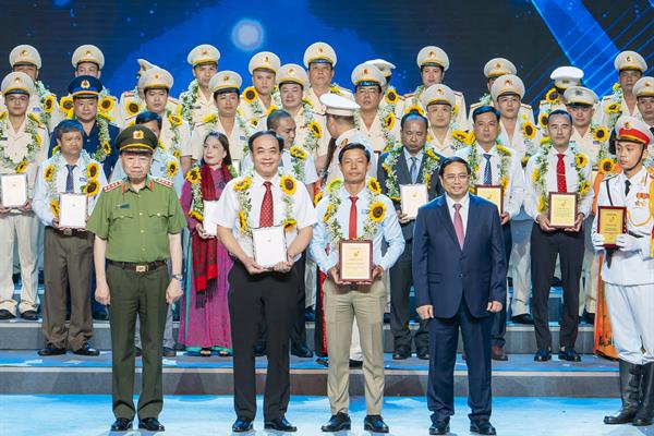 Cơ sở Điều trị nghiện ma túy tỉnh Sơn La vinh dự được Bộ Công an tôn vinh điển hình tiên tiến tại Chương trình “Khát vọng bình yên” hưởng ứng Tháng hành động phòng, chống ma túy 26/6