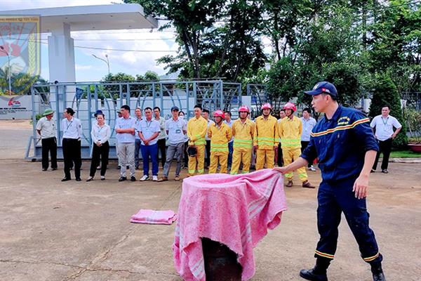 Tuyên truyền, tập huấn và diễn tập công tác PCCC&CNCH năm 2023