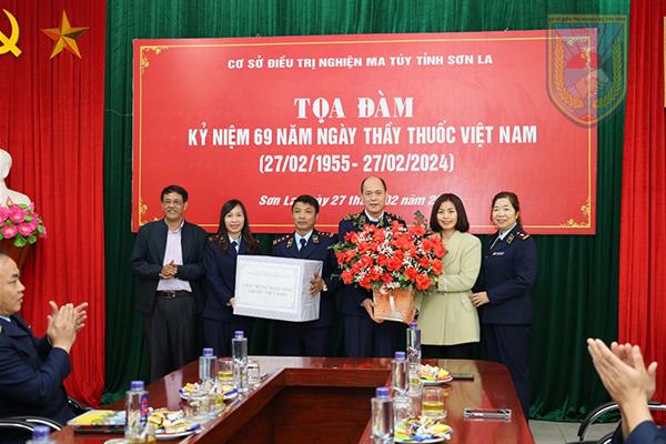 Tọa đàm kỷ niệm 69 năm ngày Thầy thuốc Việt Nam 27/2