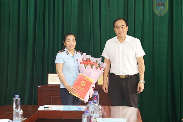 Công bố, trao quyết định bổ nhiệm lại Phó Giám đốc Cơ sở Điều trị nghiện ma túy tỉnh
