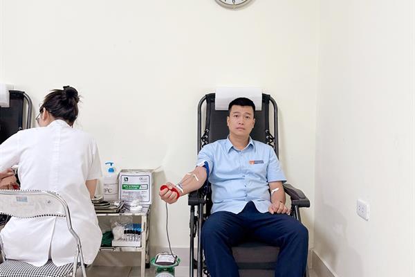 Cán bộ Cơ sở cai nghiện ma túy tiếp tục tham gia hiến máu cứu bệnh nhân qua cơn nguy kịch